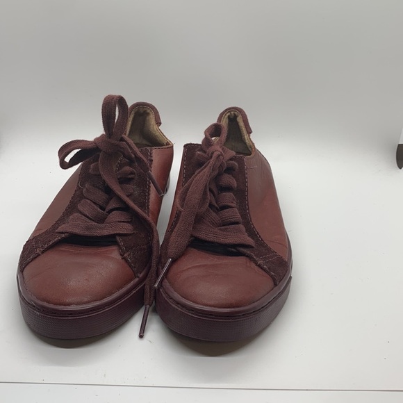 Frye Woman’s Leather Sneaker 6M - Picture 1 of 6